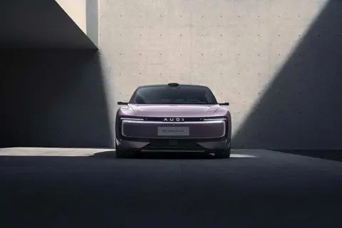 年轻人的第一台智能轿跑怎么选？